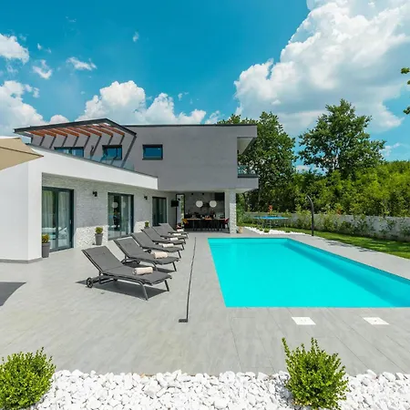 Awesome In With Jacuzzi Casa vacanze